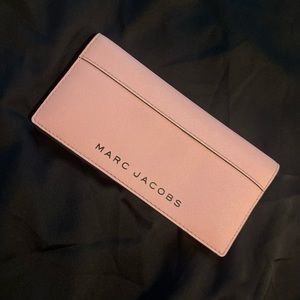 Marc Jacobs Slim Wallet ❌SOLD❌